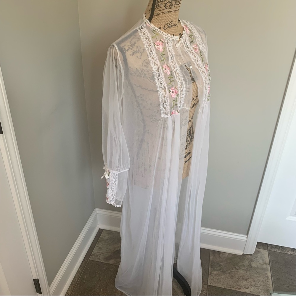 Vintage lingerie robe